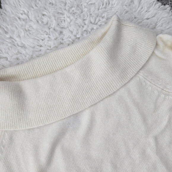 Design History Off The Shoulder Sweater. Cozy casual knit. Ivory. Size Large. Ne - Picture 2 of 7